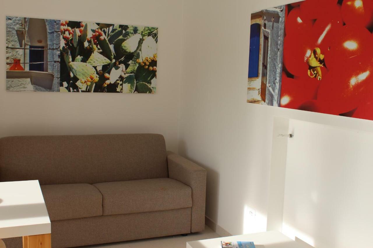 Dani'S Residence Supersano Luaran gambar